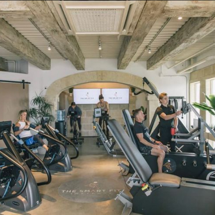 Longevity studio - Cardiff-by-the-Sea, CA